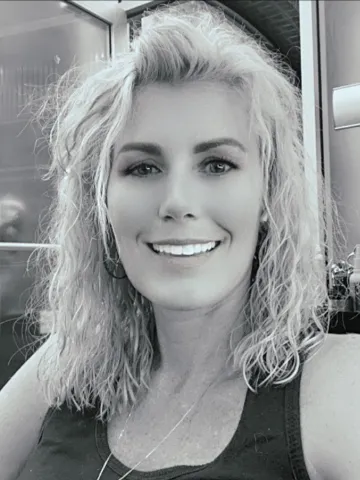 Shauna Graham, Master Stylist in Suite 1
